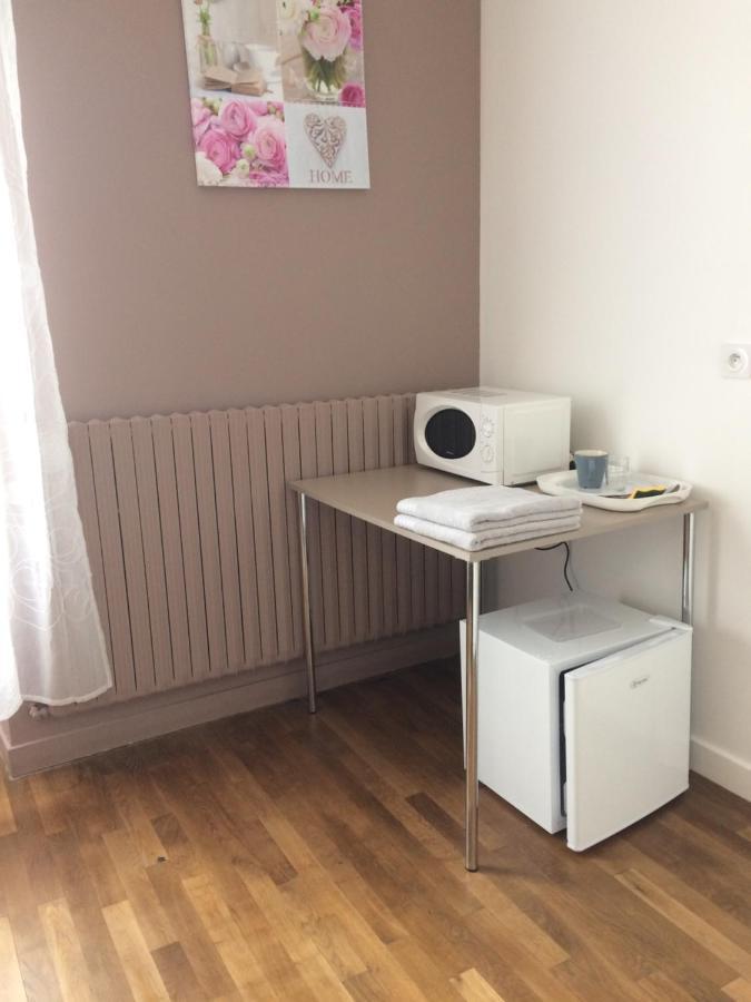 Chambres " Orchidees " Saint-Denis-de-Gastines Kültér fotó