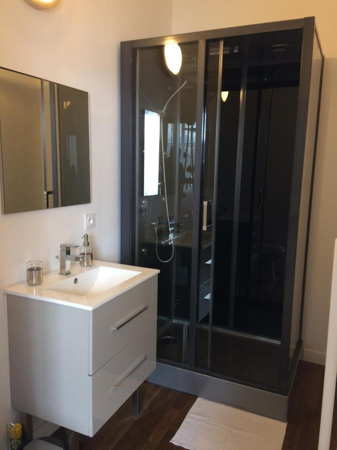 Chambres " Orchidees " Saint-Denis-de-Gastines Kültér fotó